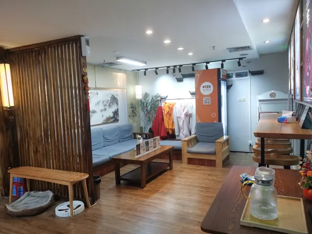 实体门店与主题场景 04